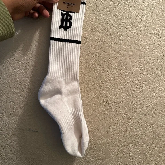 Burberry - Picture 5 of 5